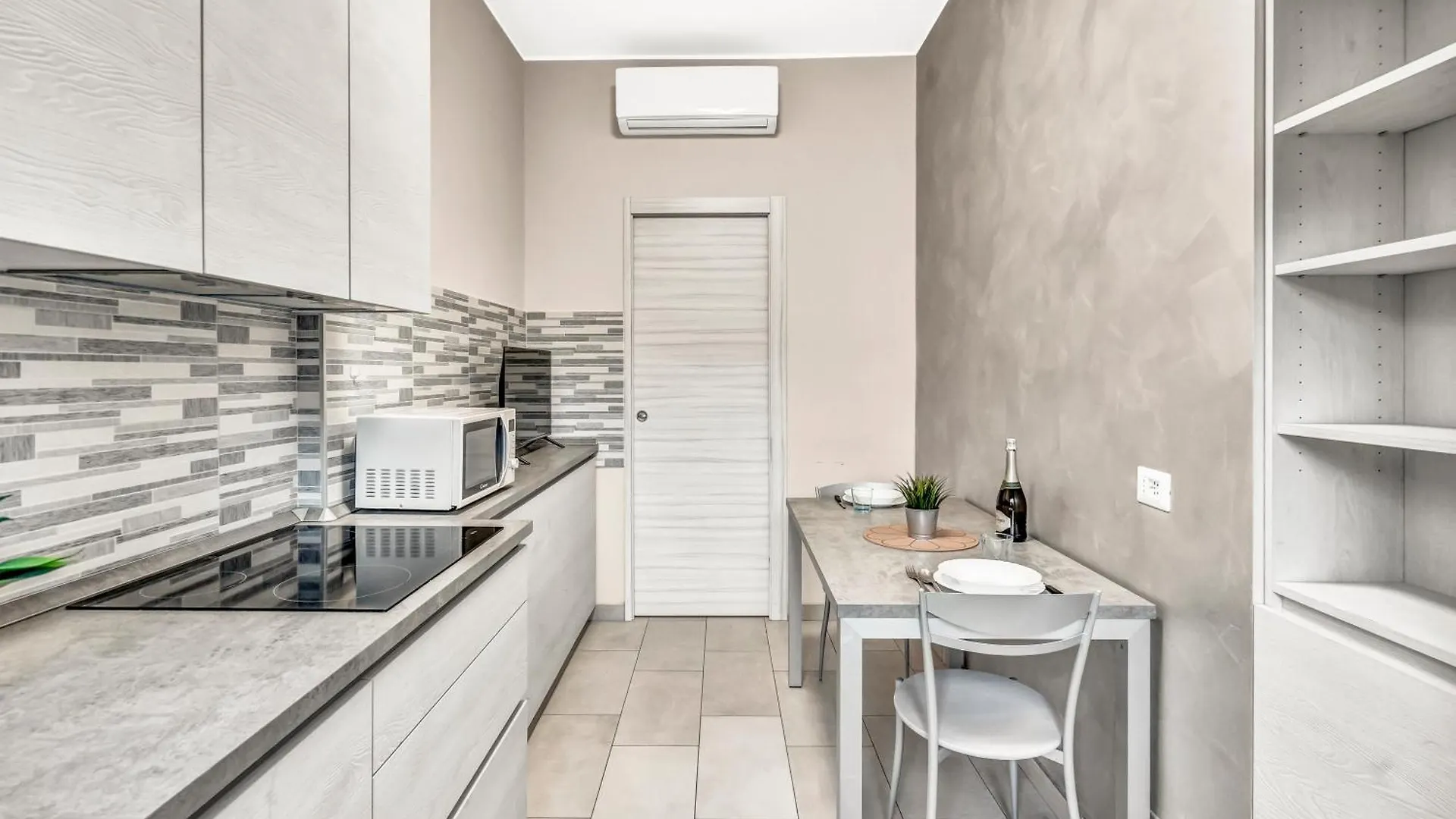 Apartament Ma22 - Duomo-Loreto - Near The Duomo - Mediolan